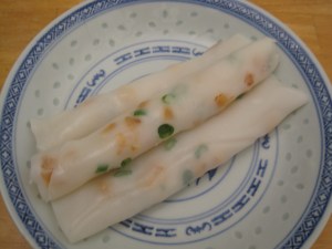 cheong fun with shrimp and green onions