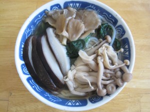 rice vermicelli mushroom vegetarian soup bowl gluten free chinese