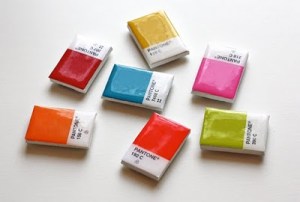 DIY-pantone-chip-magnets